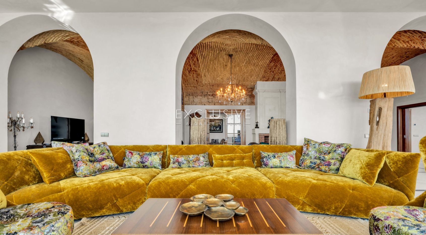 Ocean front 8 bed villa with private island in Lagos, Algarve, Portugal