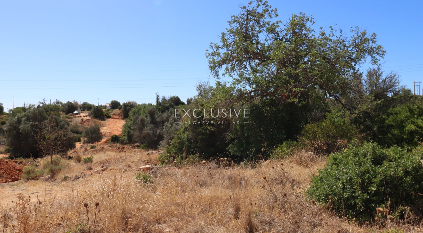 Modern 4 bedroom villa, turnkey project, Armação de Pera Algarve