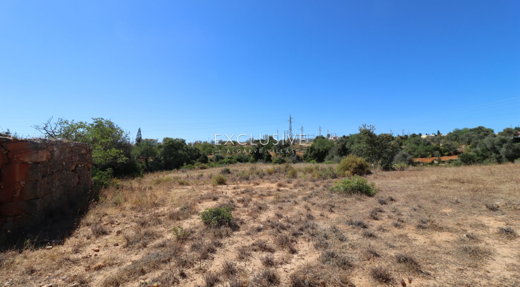 Modern 4 bedroom villa, turnkey project, Armação de Pera Algarve