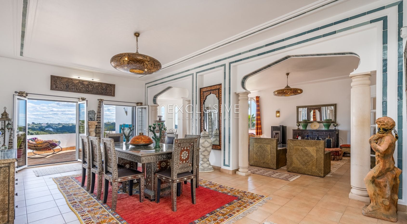 Luxury 5-Bedroom Villa in Lagoa – Perfect for Families, Boutique Hotel, or a Retreat