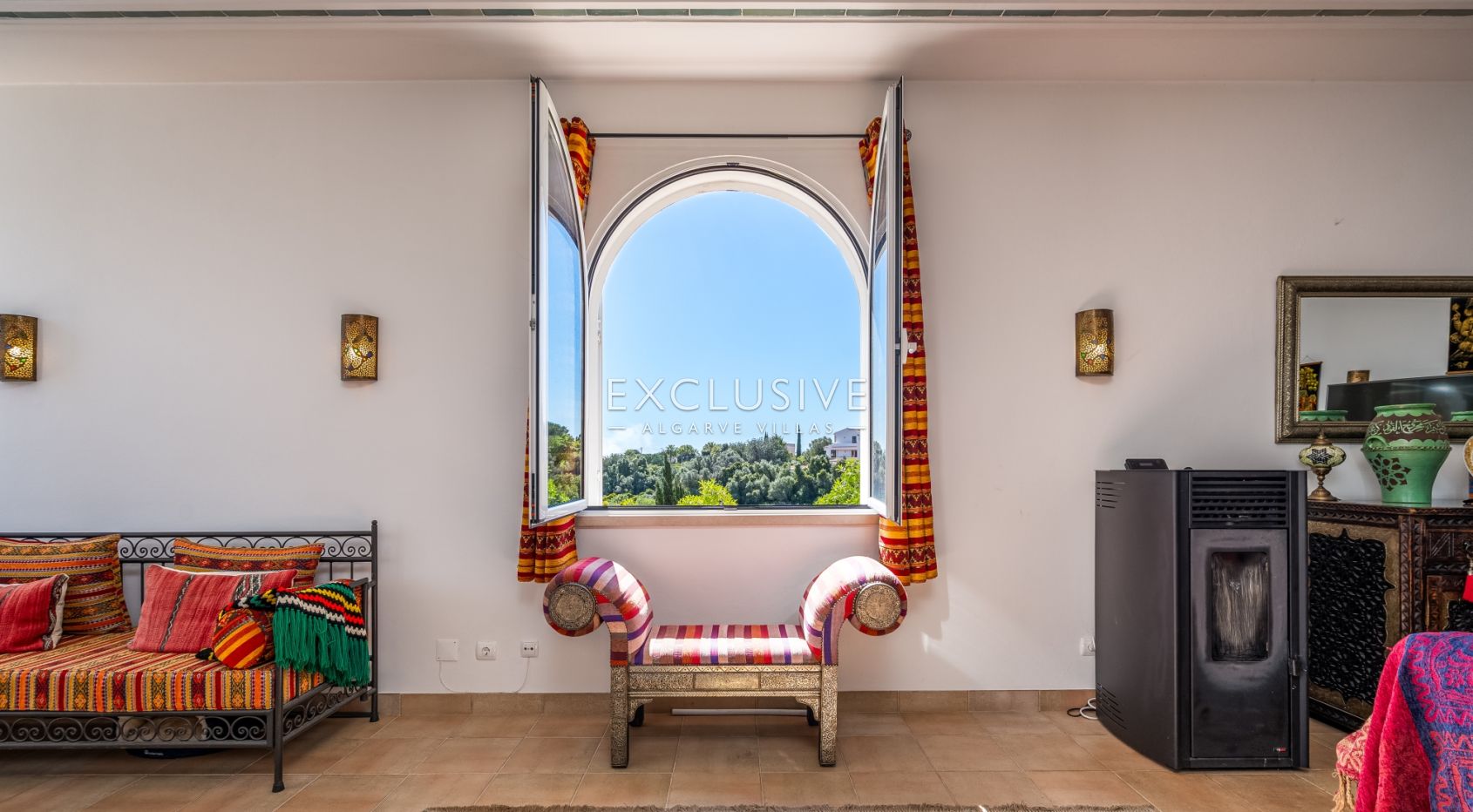 Luxury 5-Bedroom Villa in Lagoa – Perfect for Families, Boutique Hotel, or a Retreat