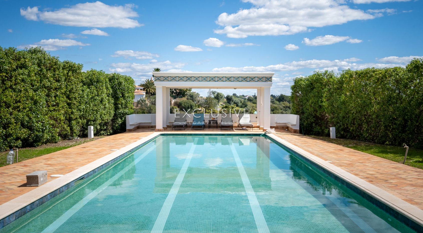 Luxury 5-Bedroom Villa in Lagoa – Perfect for Families, Boutique Hotel, or a Retreat