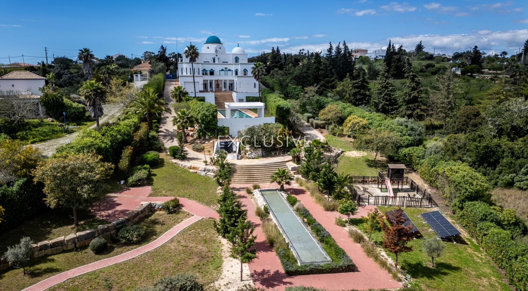Luxury 5-Bedroom Villa in Lagoa – Perfect for Families, Boutique Hotel, or a Retreat