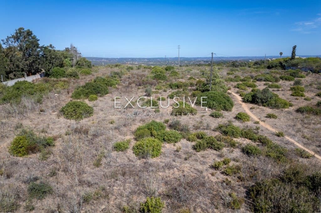 Building plots with sea views in Praia da Luz, Algarve
