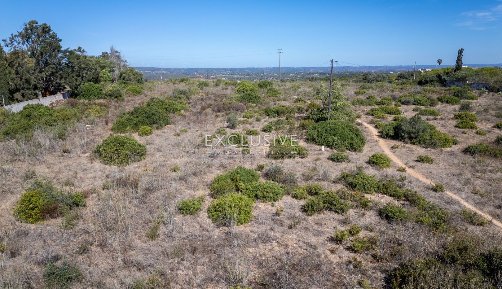 Plots with sea views and architects projects in Praia da Luz, Algarve