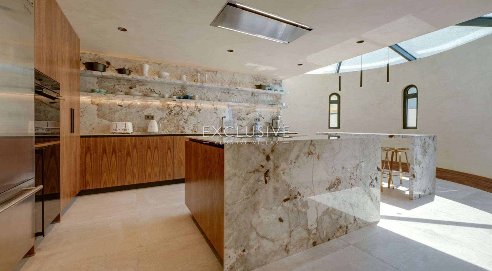 Albufeira Beachfront Luxury Villa, Algarve