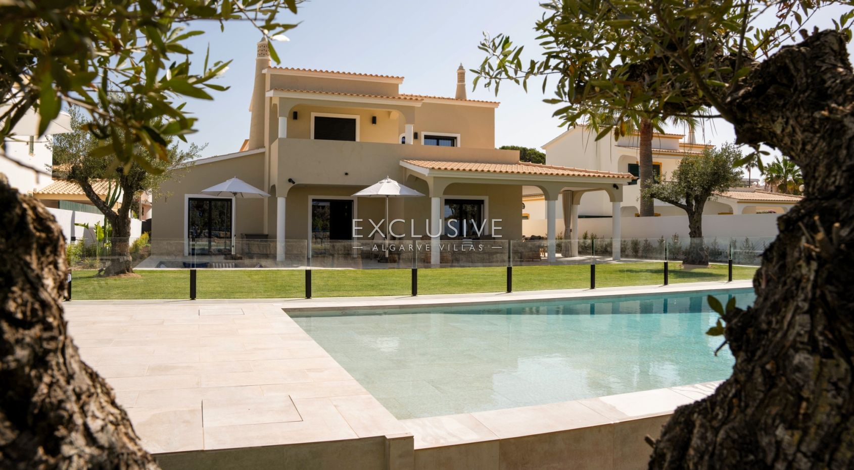 Albufeira Beachfront Luxury Villa, Algarve