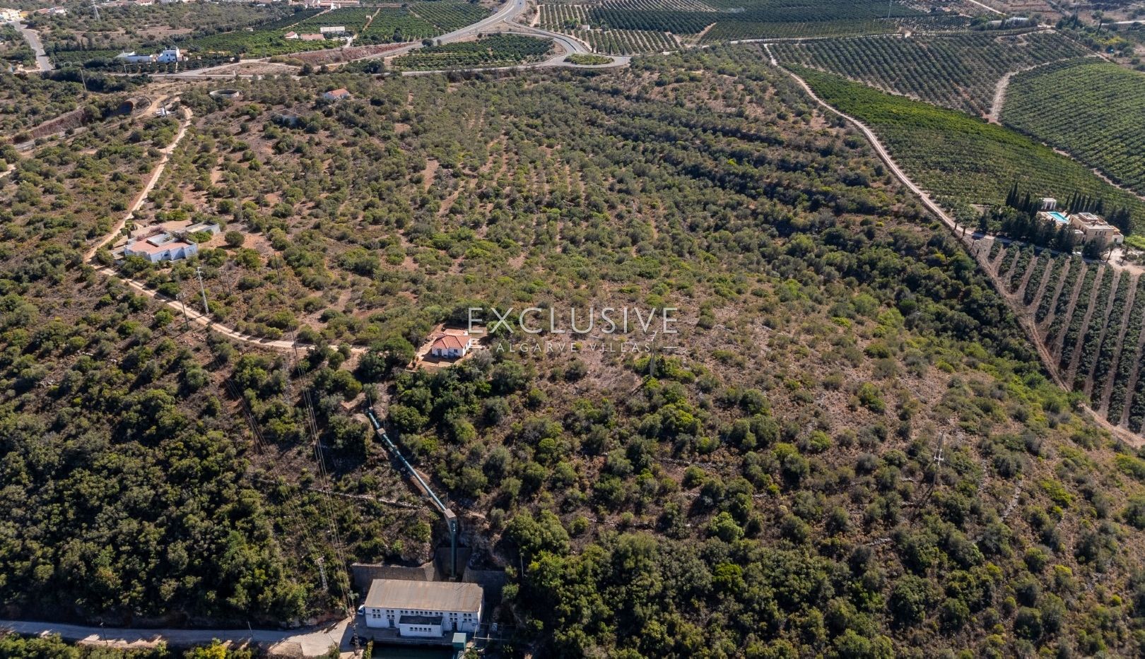 Buy investment property with big plot of land and 2 houses with panoramic views to Silves castle