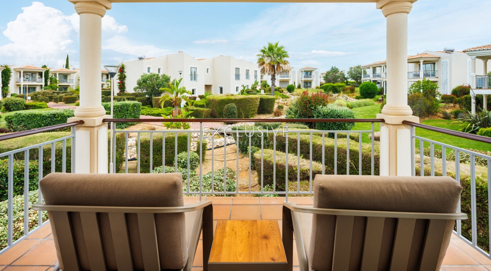 Impressively spacious townhouses, luxury resort, Carvoeiro, Algarve