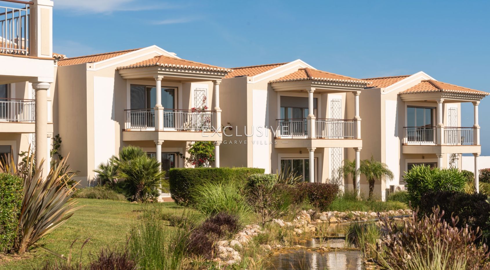 Impressively spacious townhouses, luxury resort, Carvoeiro, Algarve