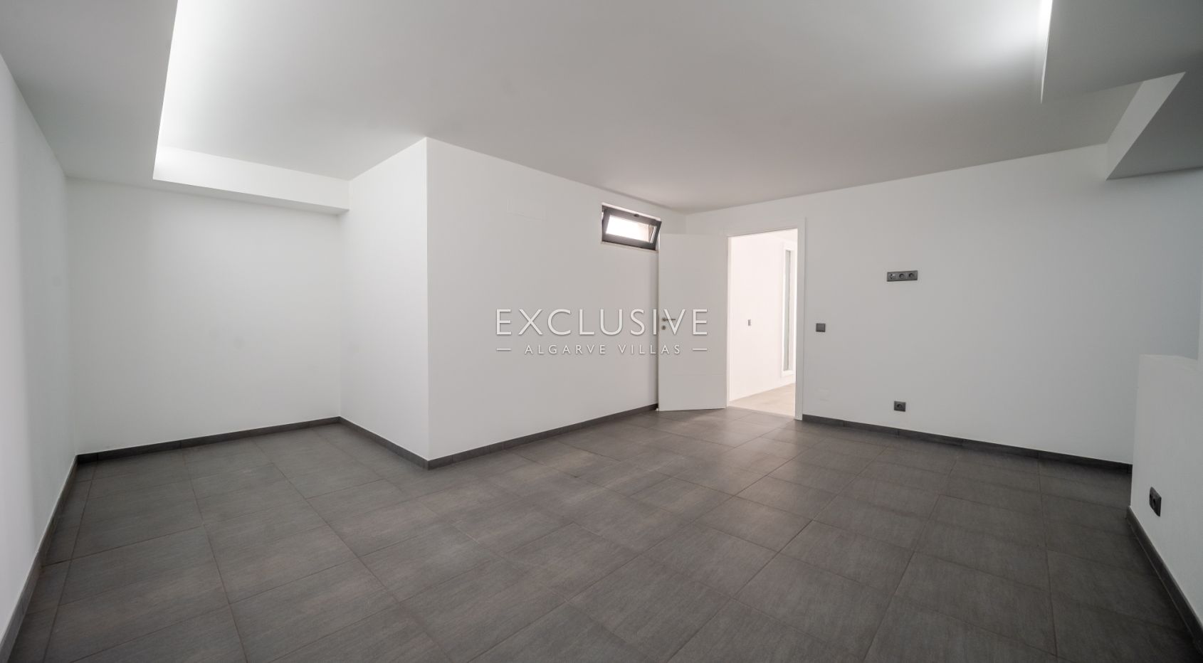 Buy a Brand New 3 Bedroom Modern Villa in Well-Sought After Vilamoura