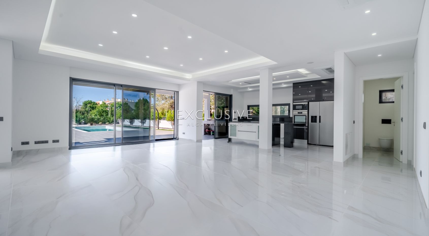 Buy a Brand New 3 Bedroom Modern Villa in Well-Sought After Vilamoura
