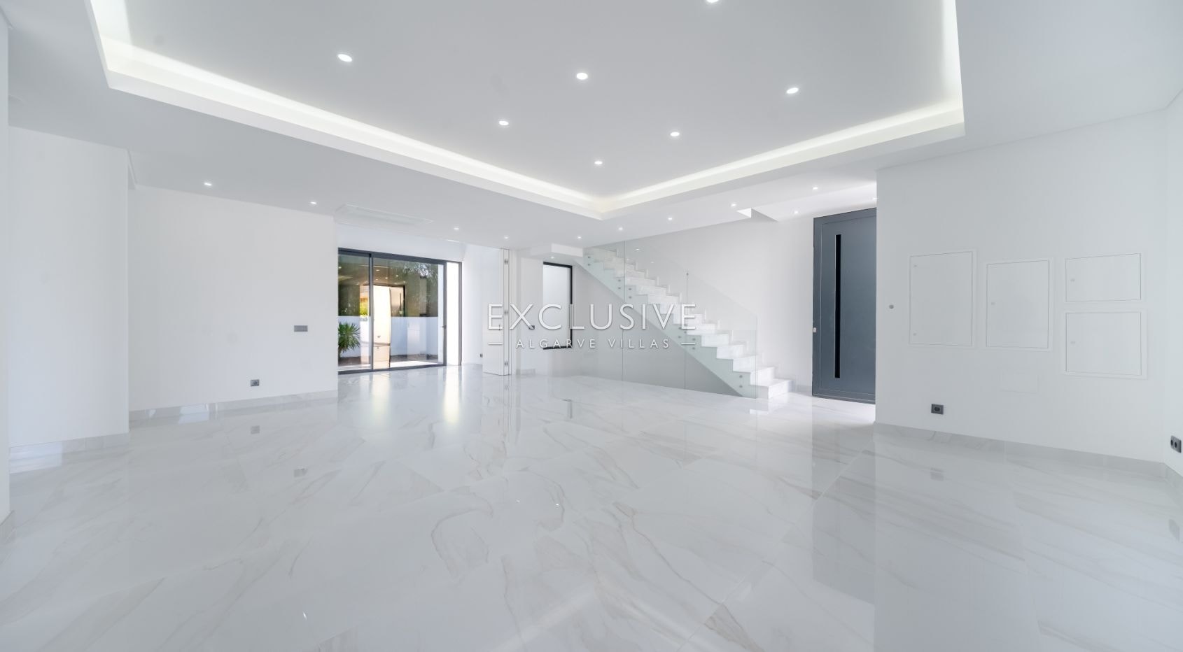 Buy a Brand New 3 Bedroom Modern Villa in Well-Sought After Vilamoura