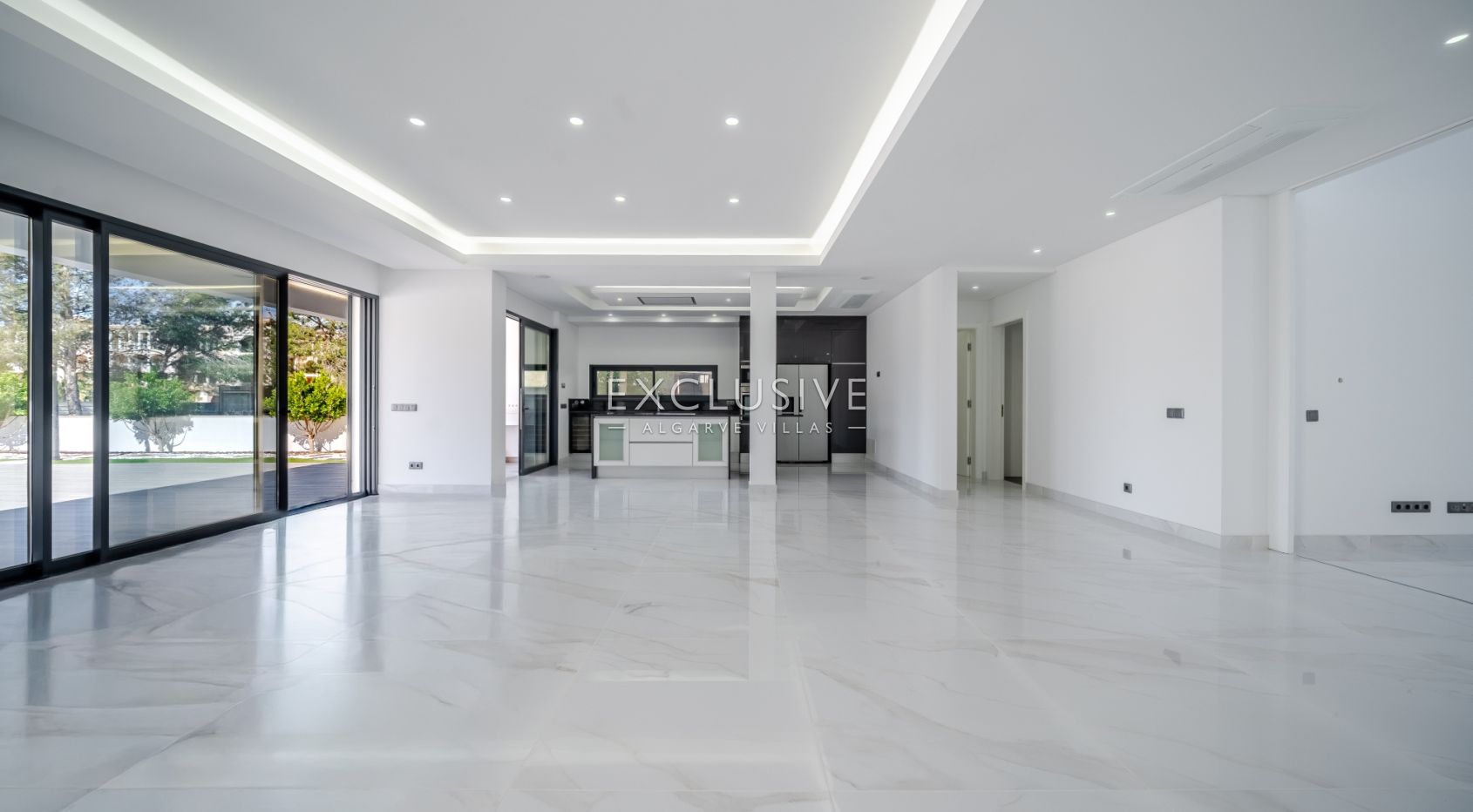 Buy a Brand New 3 Bedroom Modern Villa in Well-Sought After Vilamoura