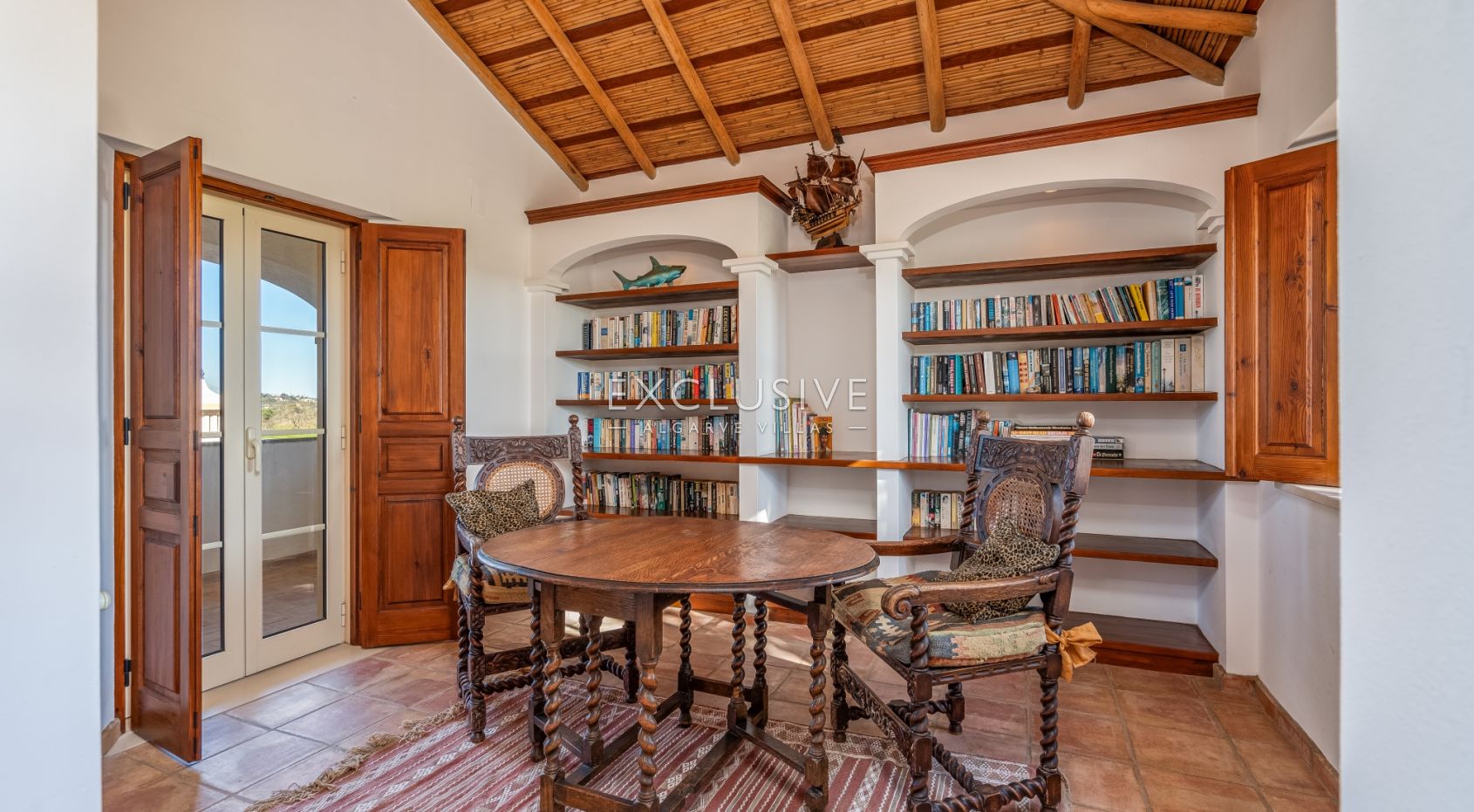 Exquisite Luxury Estate with Sea Views in Lagos near beaches and golf course in Algarve