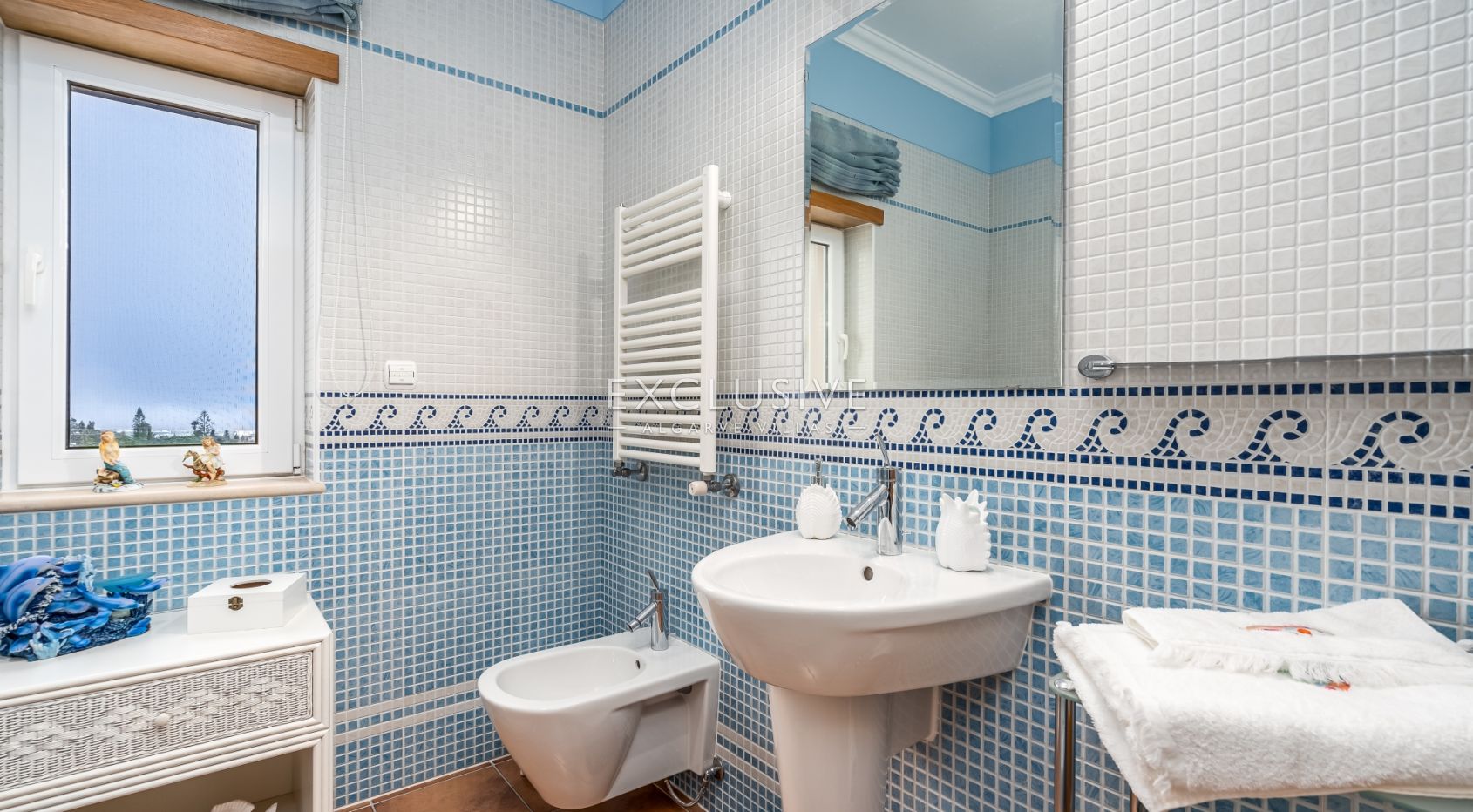 3 + 2 bedroom villa with stunning views in Lagos, Algarve