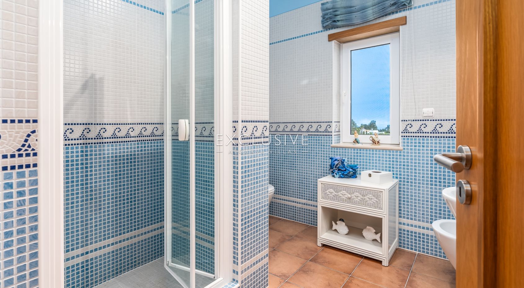 3 + 2 bedroom villa with stunning views in Lagos, Algarve