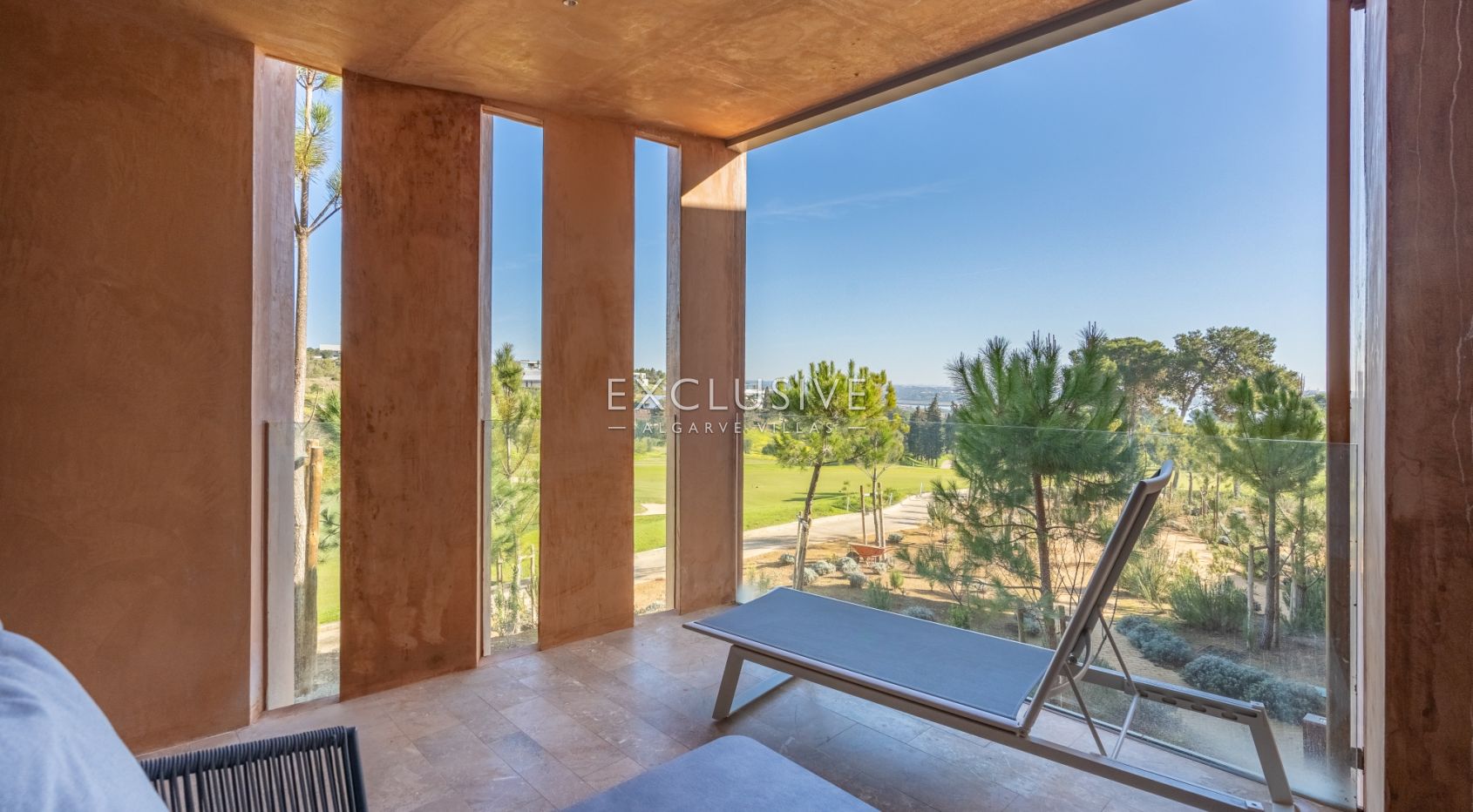 Resale, buy luxury property on Palmares golfcourse resort in Lagos