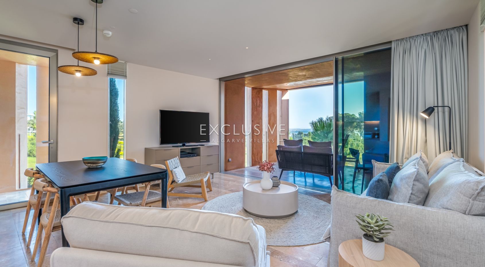 Resale, buy luxury property on Palmares golfcourse resort in Lagos