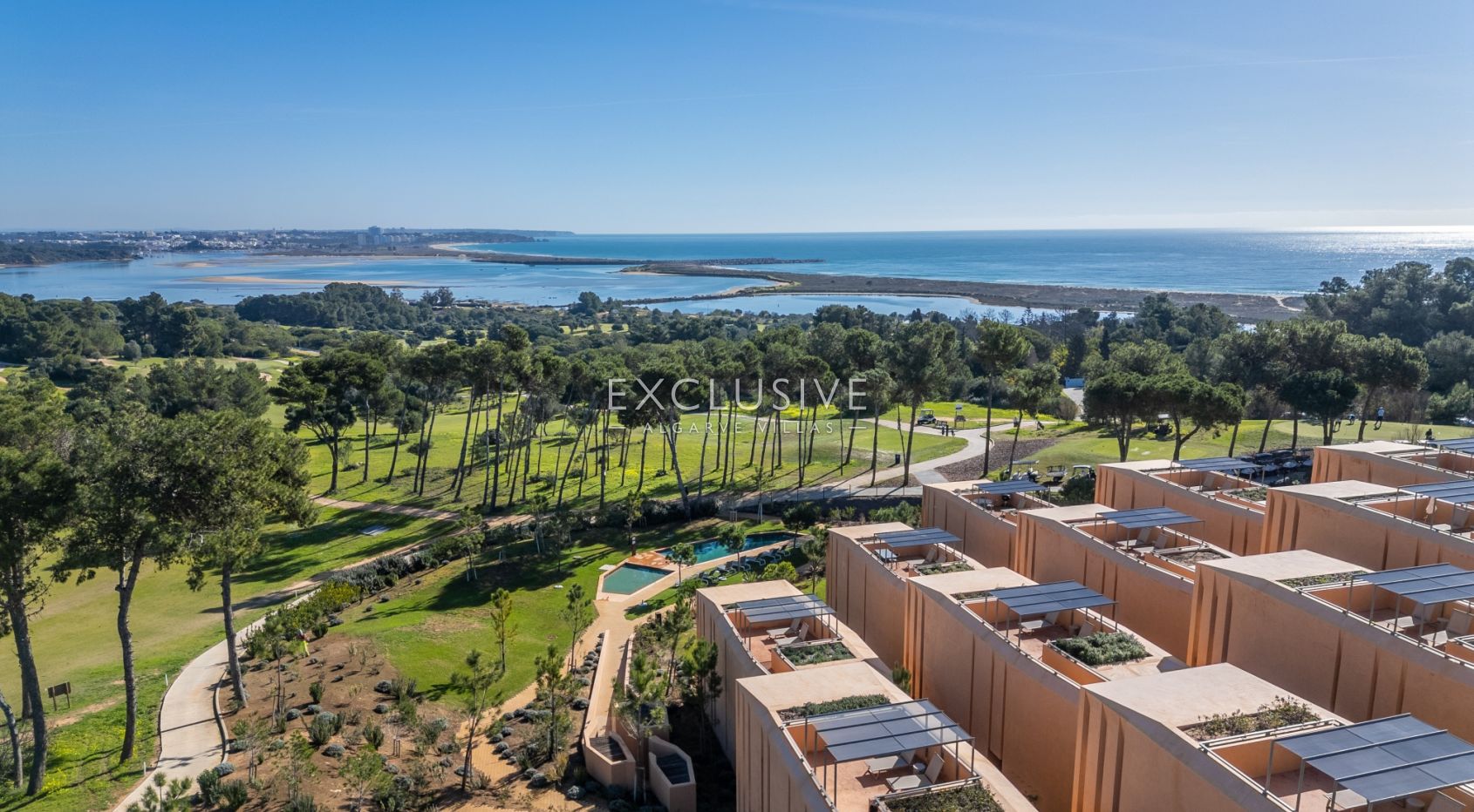 Resale, buy luxury property on Palmares golfcourse resort in Lagos