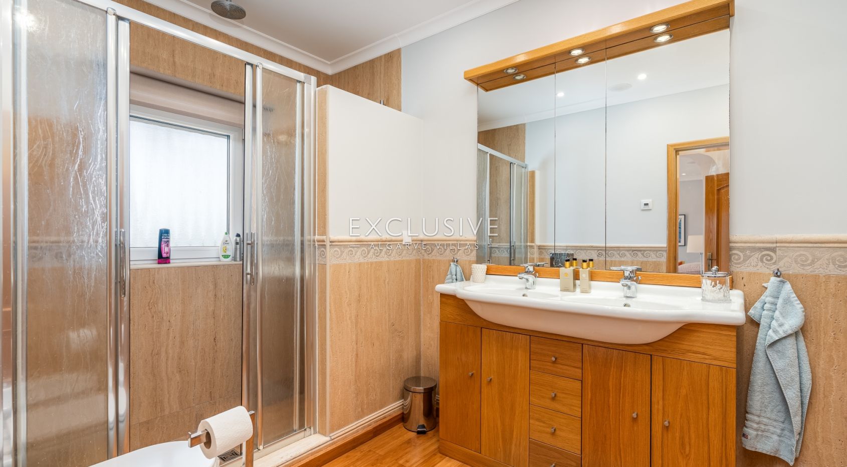 4+3 bedroom first line ocean front villa with cliff and sea views Carvoeiro, Algarve