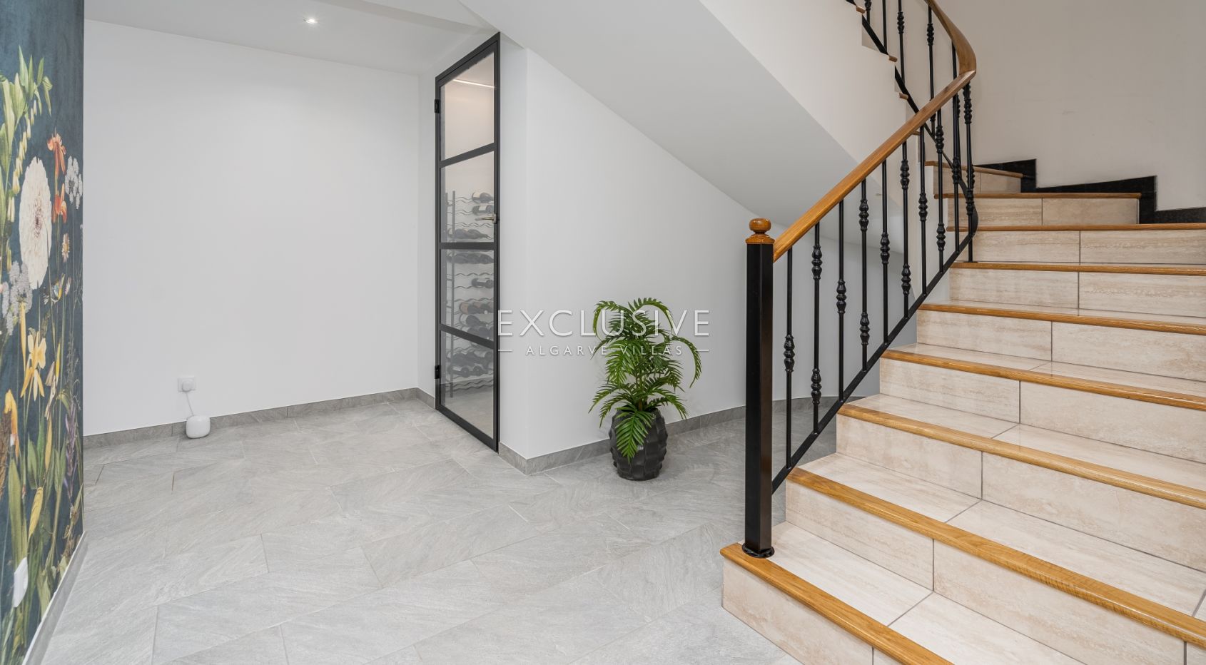4+3 bedroom first line ocean front villa with cliff and sea views Carvoeiro, Algarve