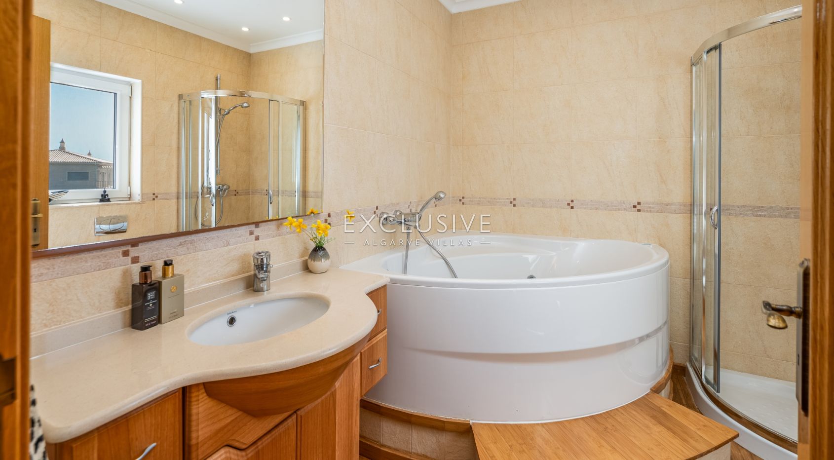 4+3 bedroom first line ocean front villa with cliff and sea views Carvoeiro, Algarve