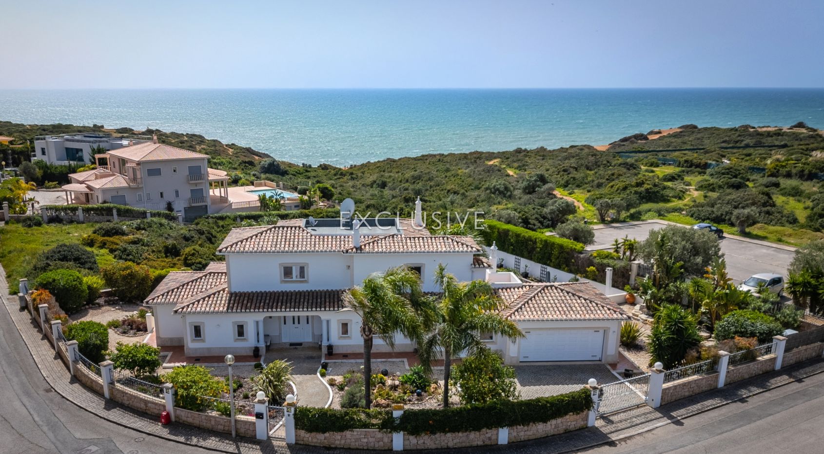 4+3 bedroom first line ocean front villa with cliff and sea views Carvoeiro, Algarve