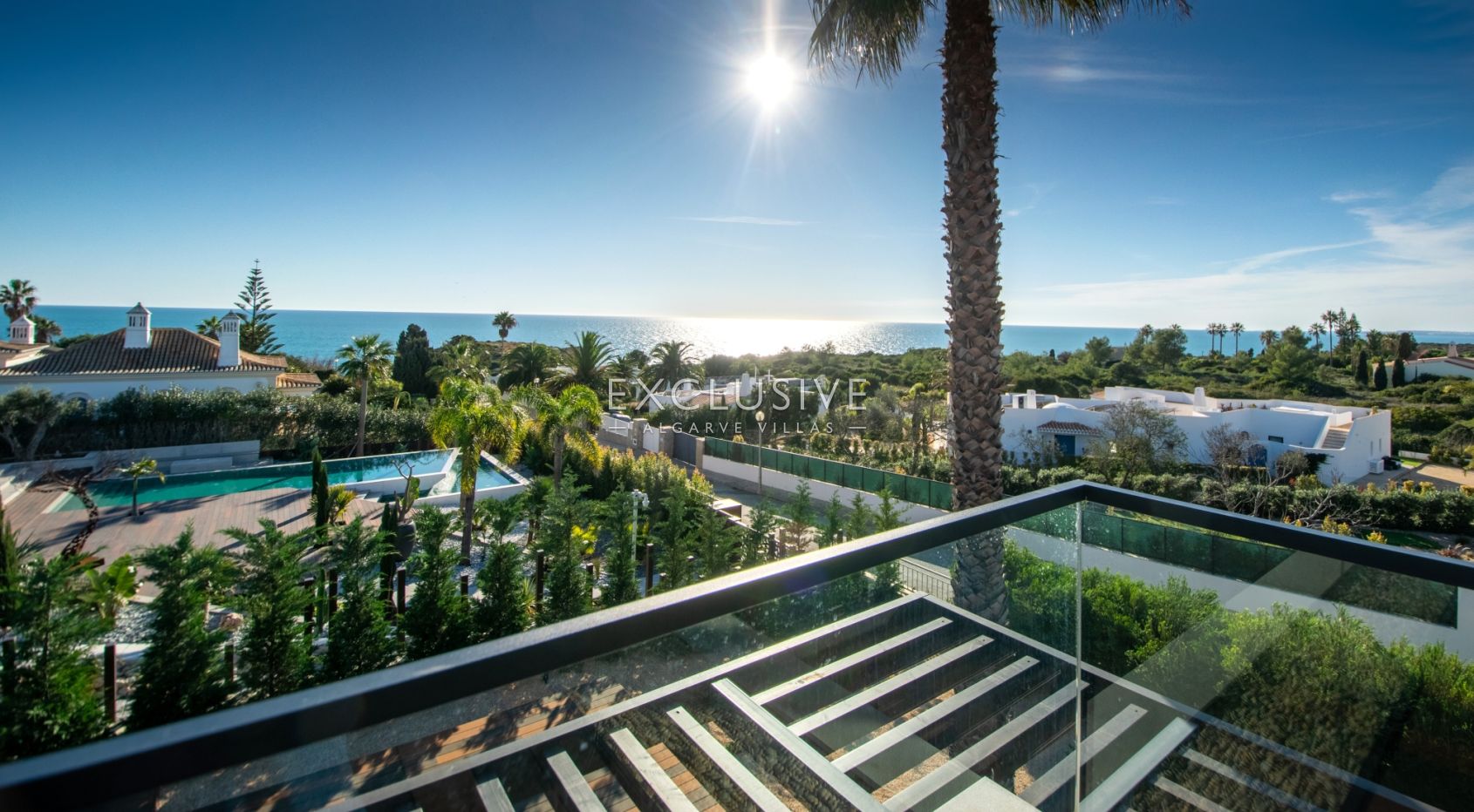 4 bedroom contemporary villa with pool and sea views in Carvoeiro, Algarve