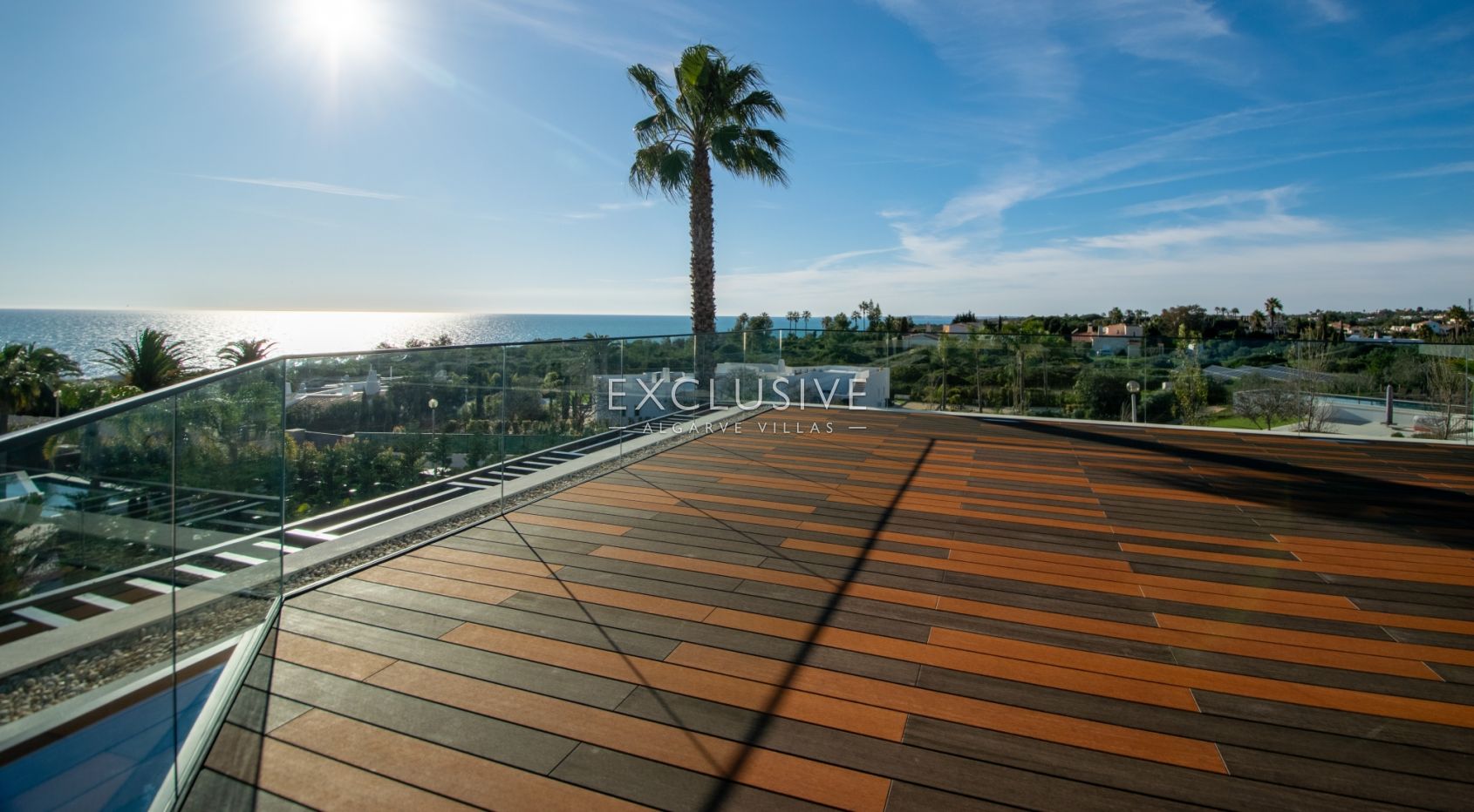 4 bedroom contemporary villa with pool and sea views in Carvoeiro, Algarve