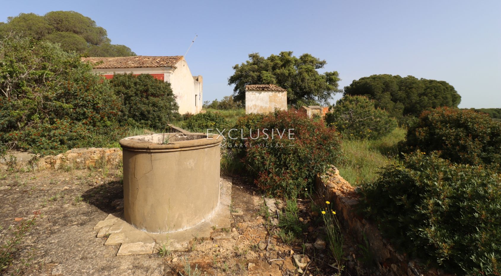 Large plot for construction with approved project, Lagoa, Algarve