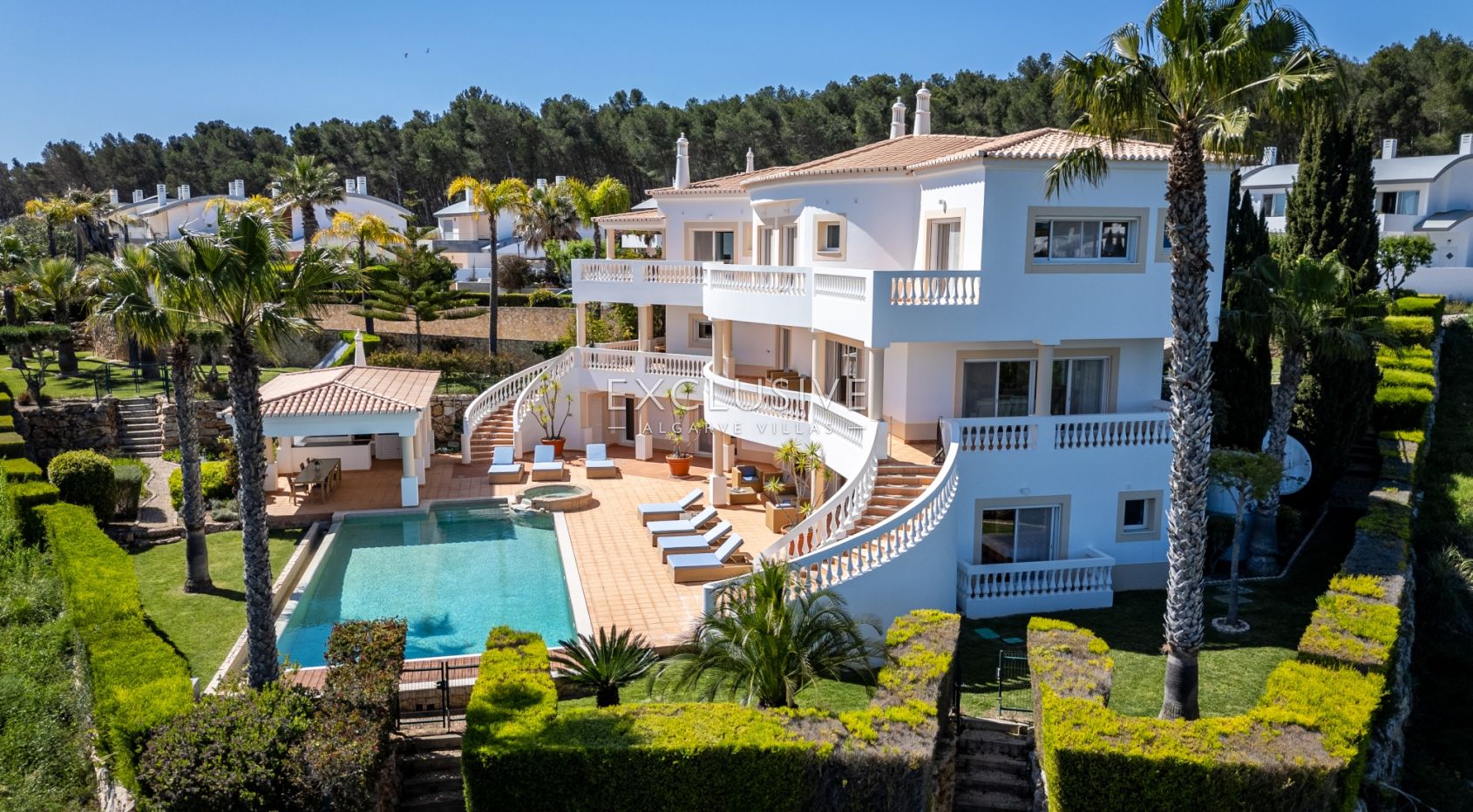Luxury Coastal Villa with Panoramic Views in Western Algarve Natural Park