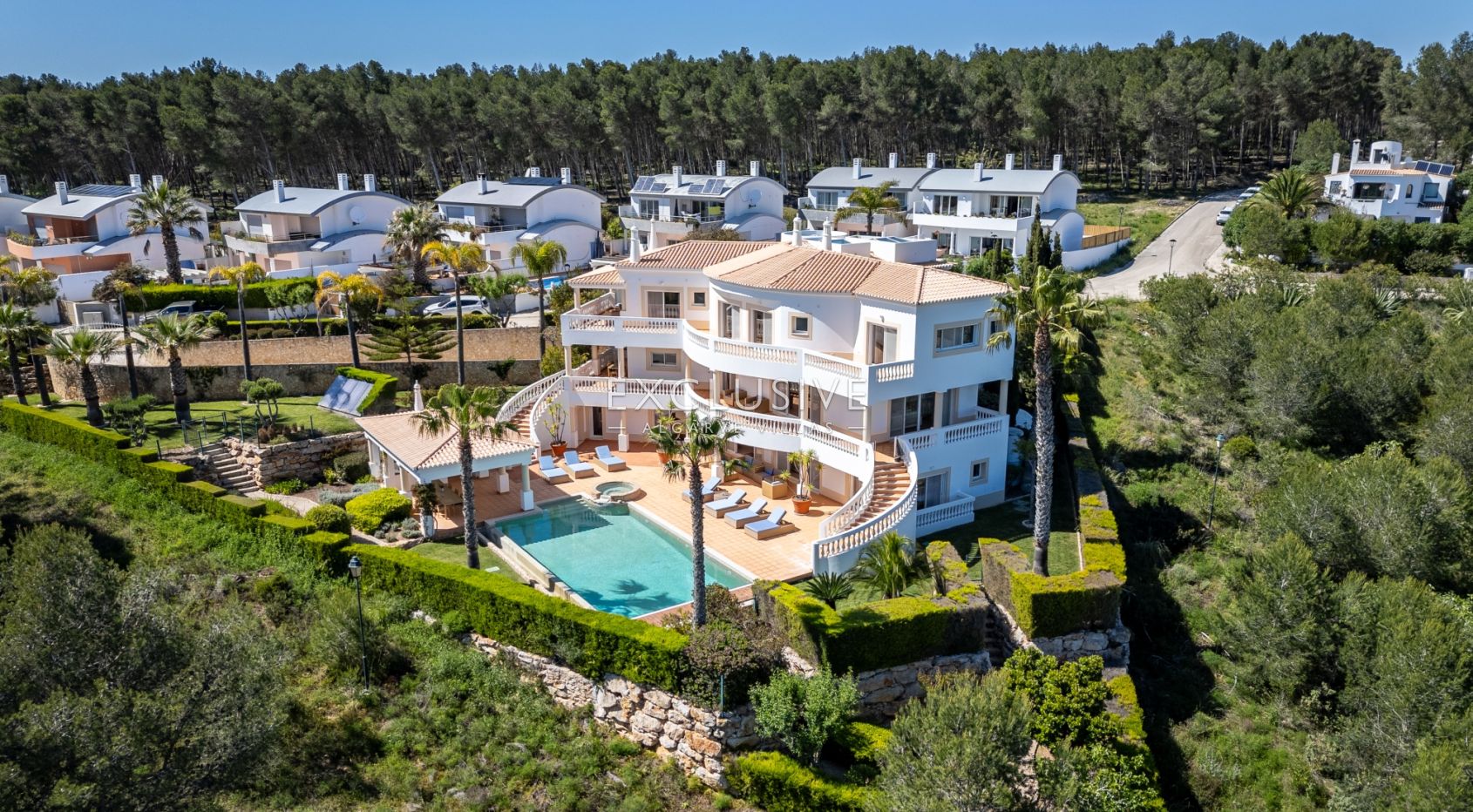 Luxury Coastal Villa with Panoramic Views in Western Algarve Natural Park