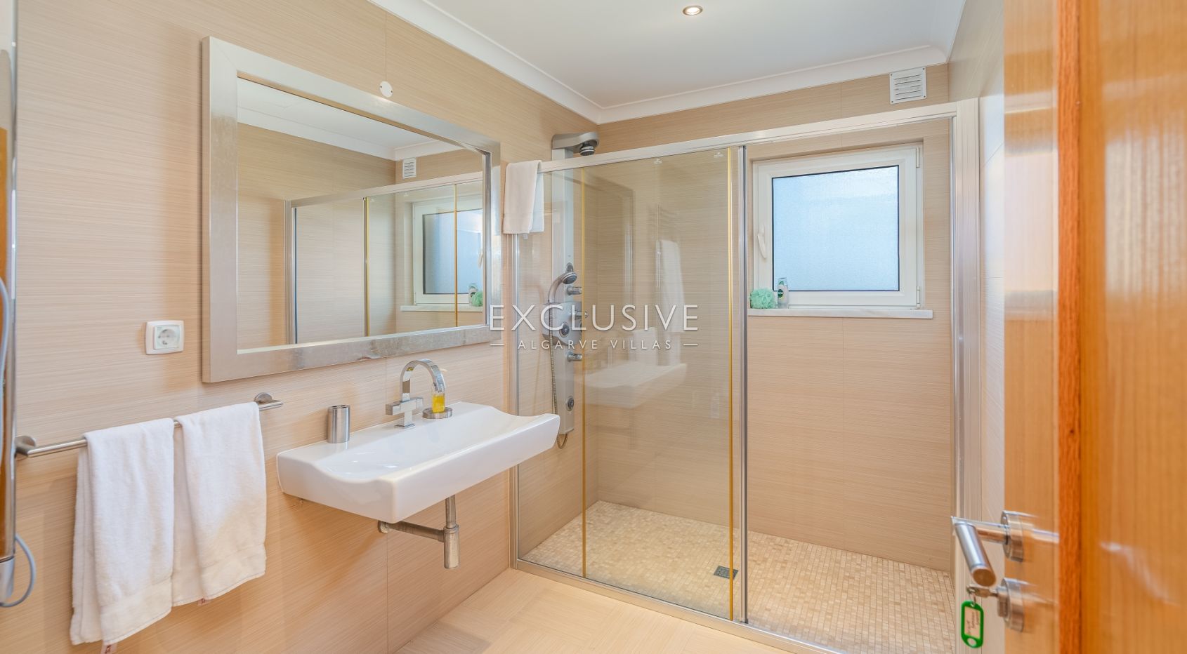 Luxury Coastal Villa with Panoramic Views in Western Algarve Natural Park
