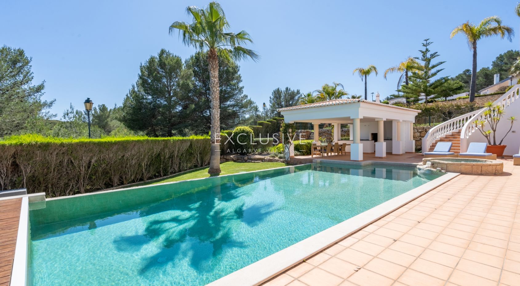 Luxury Coastal Villa with Panoramic Views in Western Algarve Natural Park
