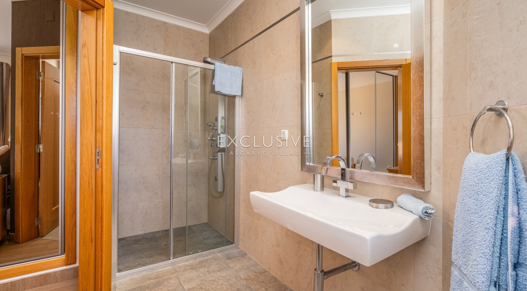 Luxury Coastal Villa with Panoramic Views in Western Algarve Natural Park