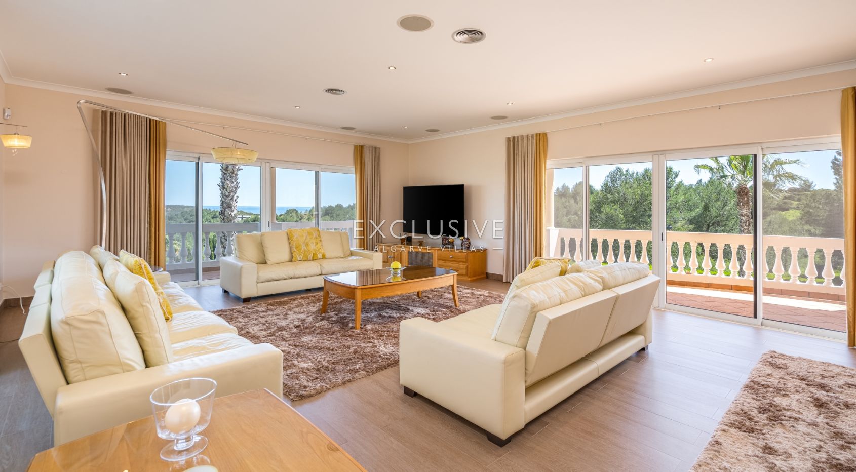 Luxury Coastal Villa with Panoramic Views in Western Algarve Natural Park
