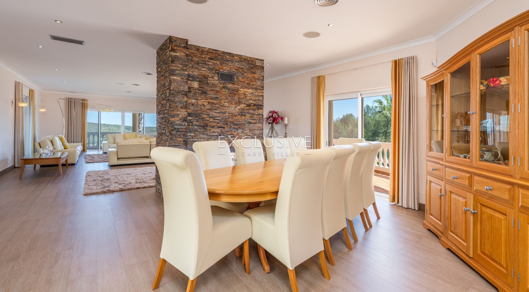 Luxury Coastal Villa with Panoramic Views in Western Algarve Natural Park