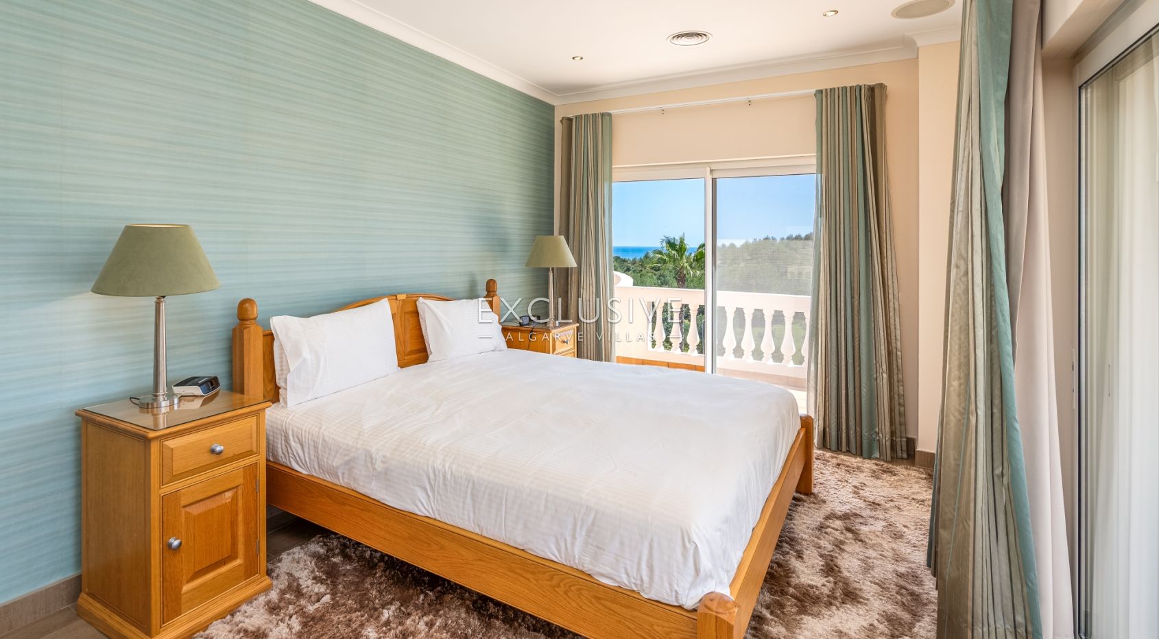 Luxury Coastal Villa with Panoramic Views in Western Algarve Natural Park