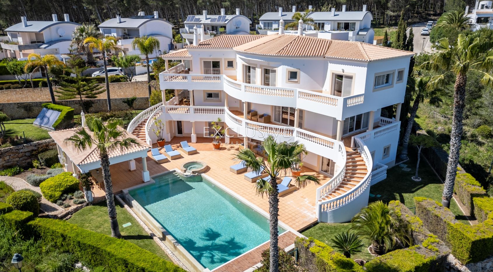 Luxury Coastal Villa with Panoramic Views in Western Algarve Natural Park