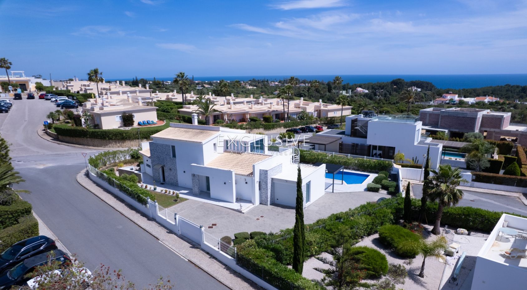 Buy Property in Carvoeiro - Luxury 4 bedroom villa with pool with sea views, Algarve