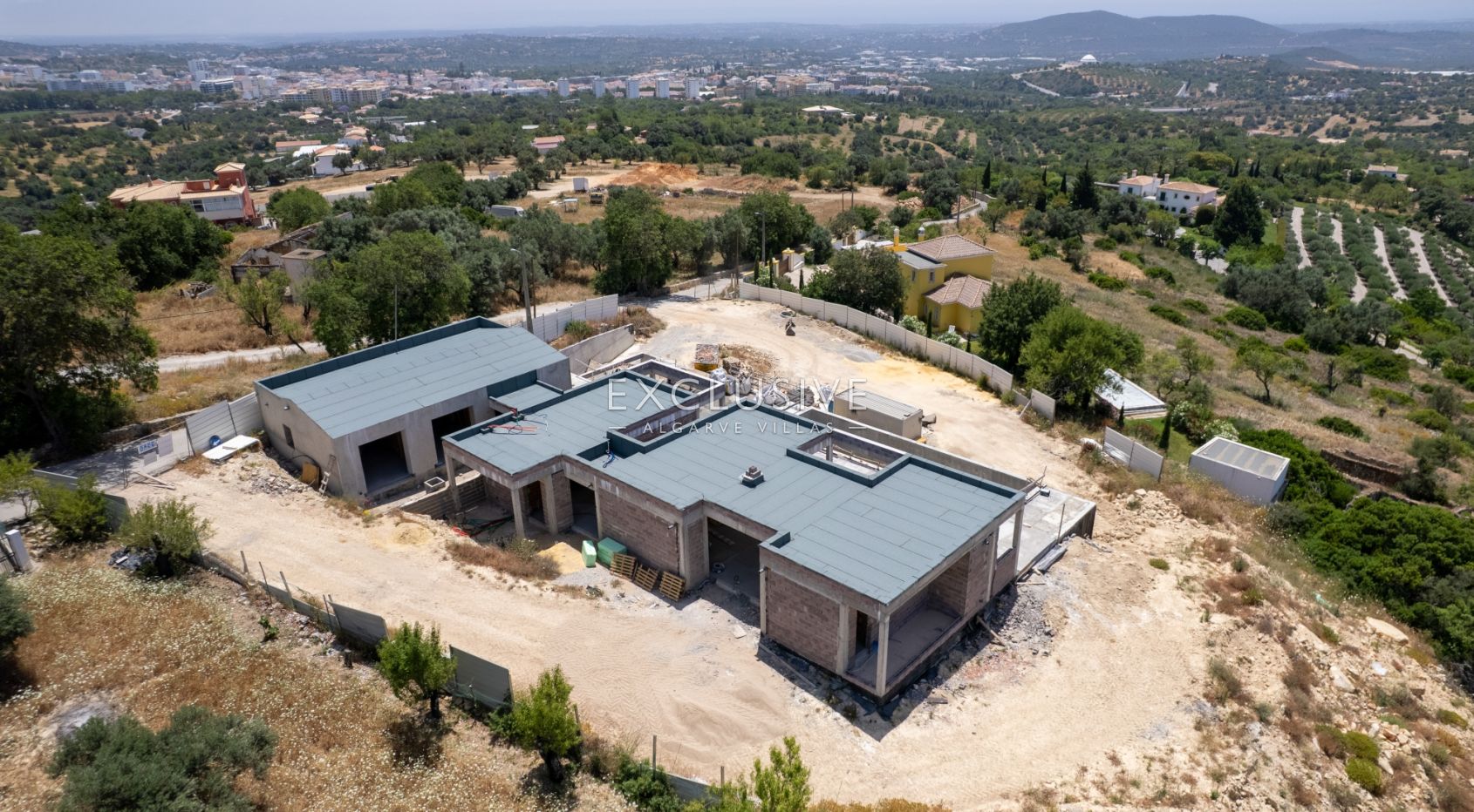 New build 3 bedrooms villa with pool and coastal views near Loule, Algarve