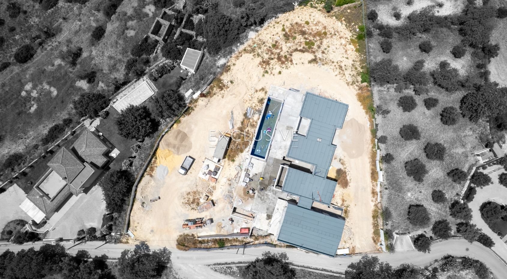 New build 3 bedrooms villa with pool and coastal views near Loule, Algarve
