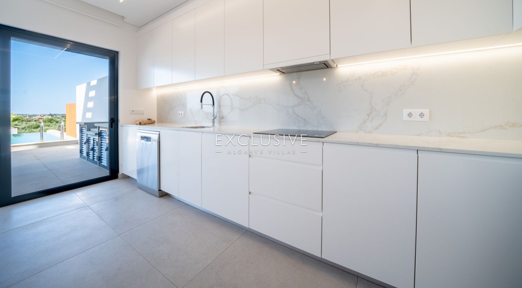 Contemporary villa in luxury condominium in Almancil, Algarve