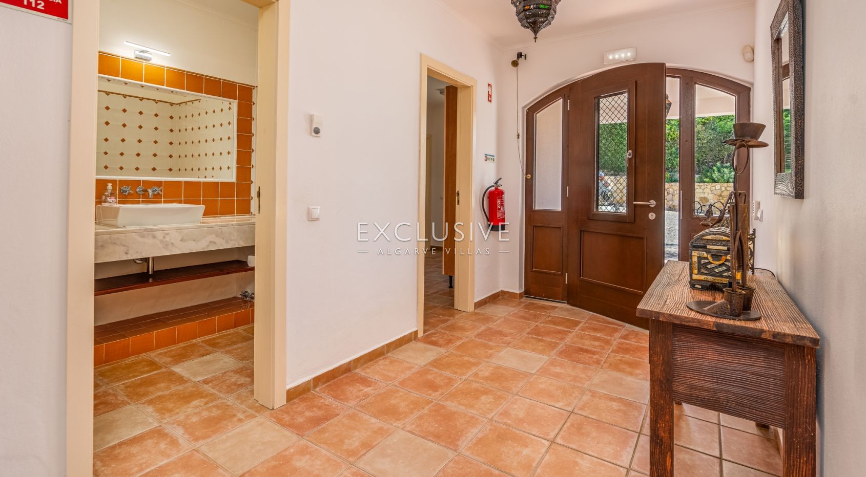 Fantastic 7 bedroom villa with pool and tennis court Carvoeiro, Algarve