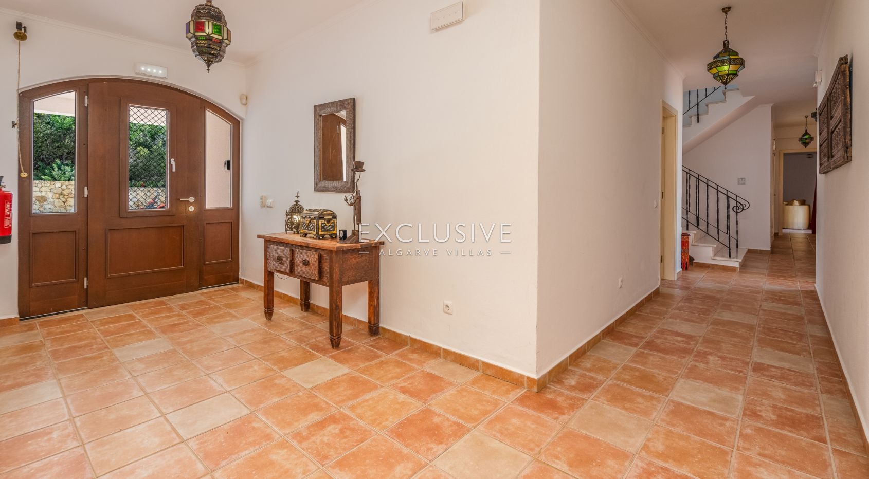 Fantastic 7 bedroom villa with pool and tennis court Carvoeiro, Algarve