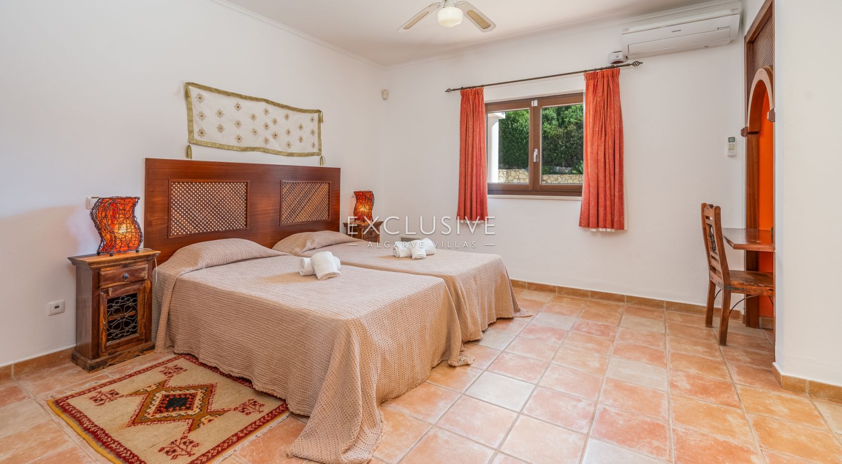 Fantastic 7 bedroom villa with pool and tennis court Carvoeiro, Algarve