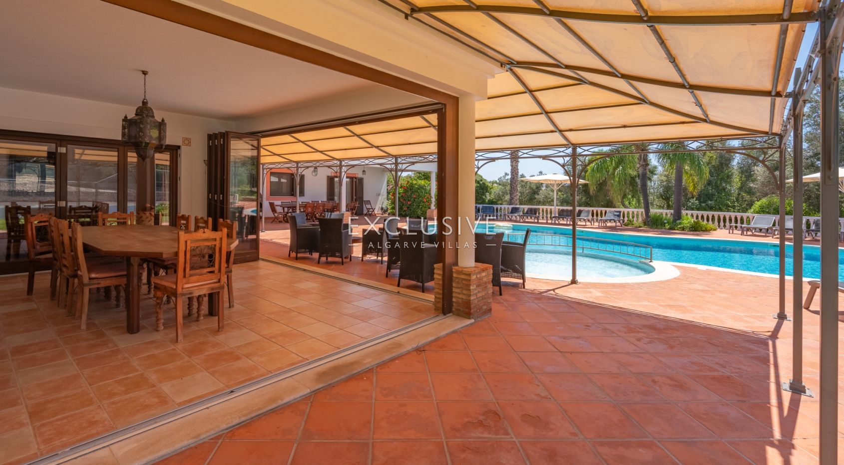 Fantastic 7 bedroom villa with pool and tennis court Carvoeiro, Algarve