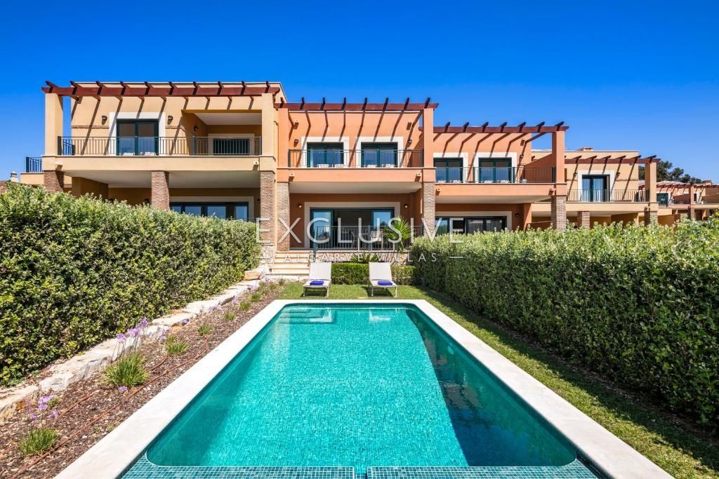 Luxury 3-Bedroom Villa with Private Pool and Sea View in Carvoeiro
