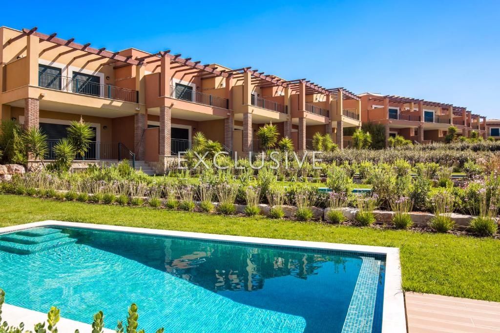 Luxury 3-Bedroom Villa with Private Pool and Sea View in Carvoeiro